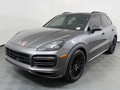 Quartzite Grey Metallic 2021 Porsche Cayenne GTS