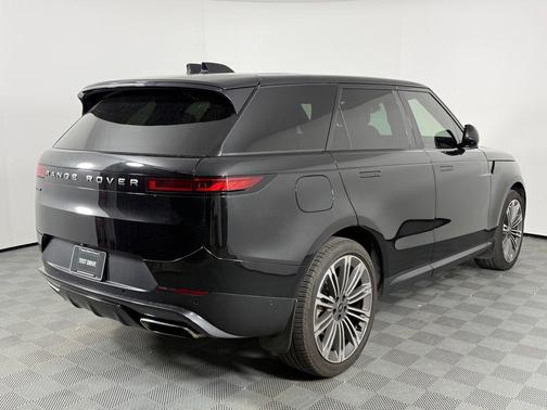 Santorini Black 2024 Land Rover Range Rover Sport SE