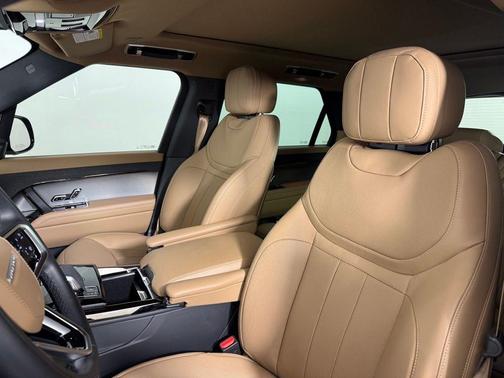 Santorini Black 2024 Land Rover Range Rover Sport SE