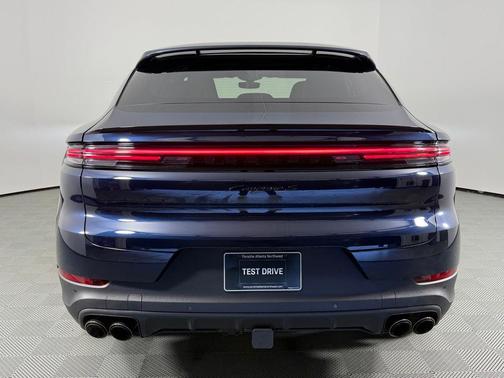 2025 Porsche Cayenne S