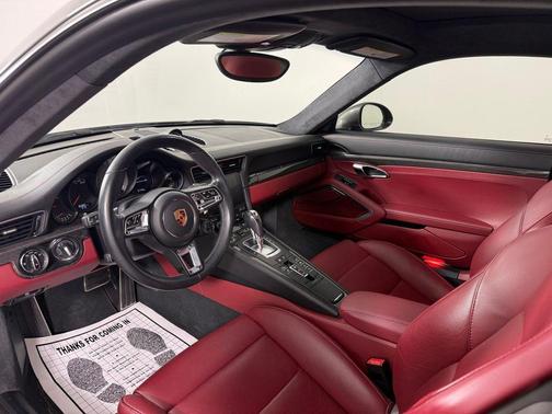 Agate Gray Metallic 2017 Porsche 911 Carrera 4S