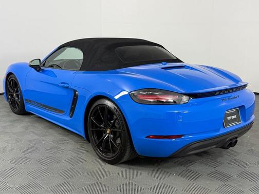 2023 Porsche 718 Boxster T