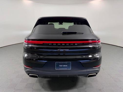 2025 Porsche Cayenne Base