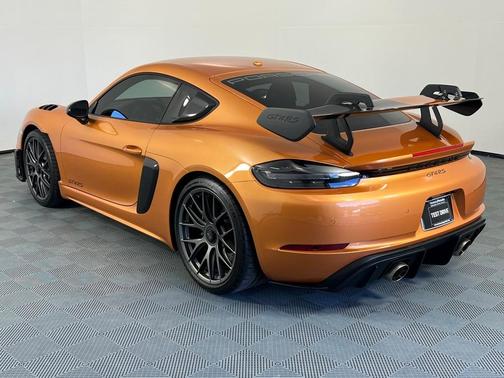 2024 Porsche 718 Cayman GT4 RS