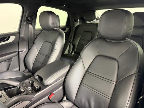 2024 Porsche Cayenne S
