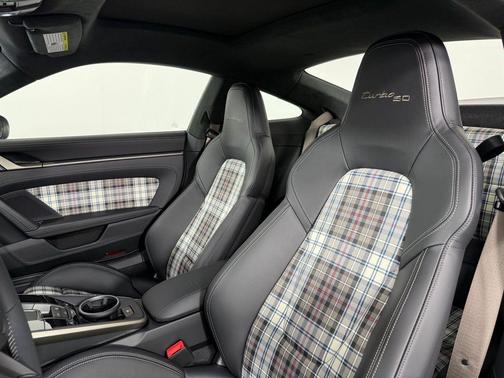 2025 Porsche 911 Turbo
