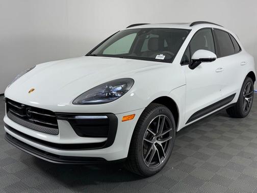 2026 Porsche Macan Base