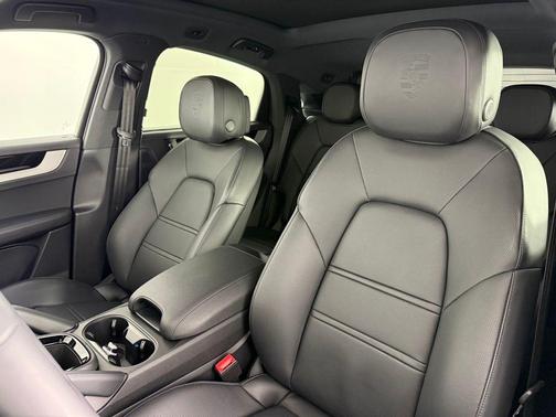 2025 Porsche Cayenne S Coupe AWD