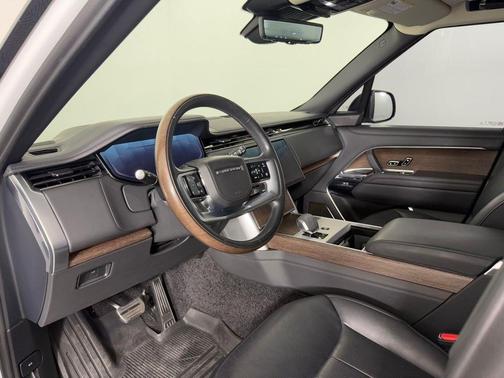 2024 Land Rover Range Rover P530 Autobiography