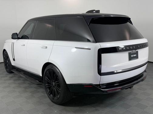 2024 Land Rover Range Rover P530 Autobiography