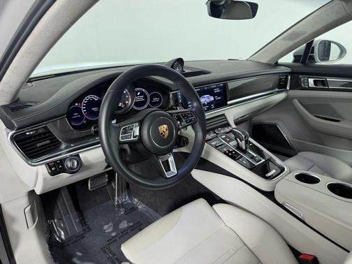 2020 Porsche Panamera Turbo