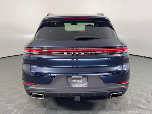 2025 Porsche Cayenne Base