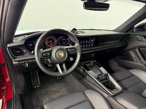 2024 Porsche 911 Carrera GTS