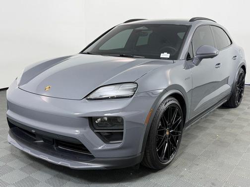 2025 Porsche Macan 4S