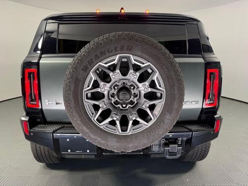 2024 GMC HUMMER EV SUV 3X