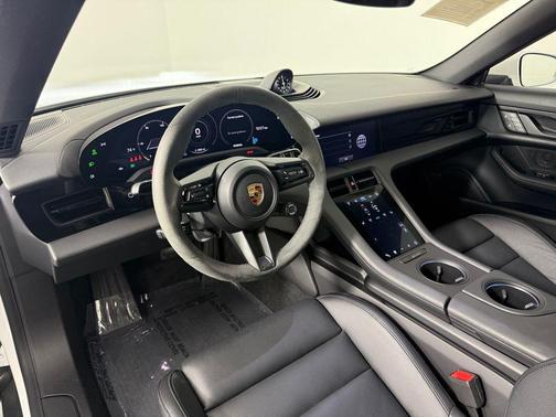 2024 Porsche Taycan Base
