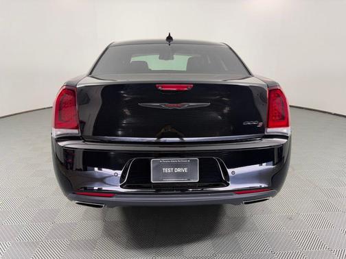 2021 Chrysler 300 S