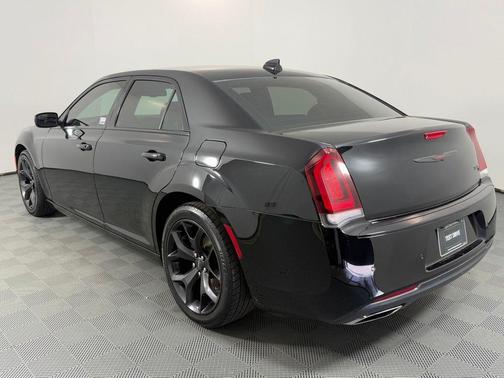 2021 Chrysler 300 S