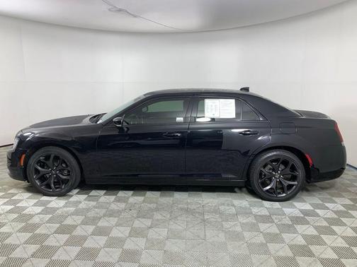 2021 Chrysler 300 S