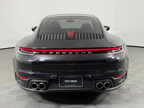 2024 Porsche 911 Carrera 4S