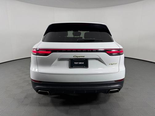 White 2019 Porsche Cayenne Base