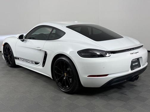 2025 Porsche 718 Cayman STYLE EDITION
