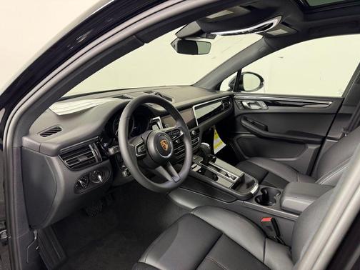 Jet Black 2026 Porsche Macan Base