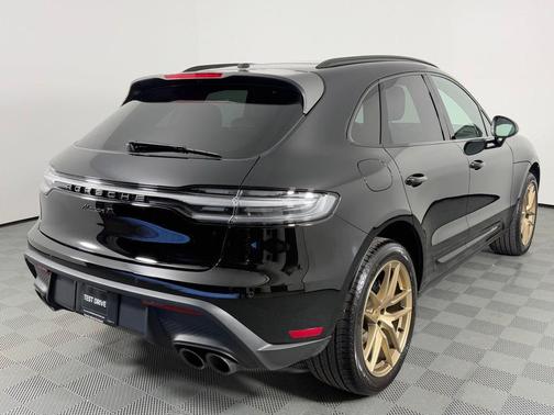 2025 Porsche Macan T