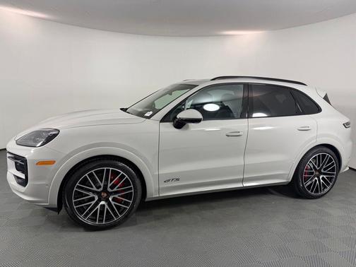 Chalk 2026 Porsche Cayenne GTS