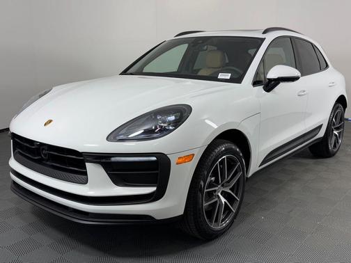 2026 Porsche Macan Base