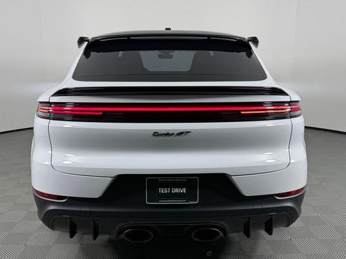 2024 Porsche Cayenne Turbo GT