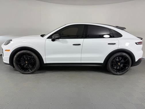 2024 Porsche Cayenne Turbo GT