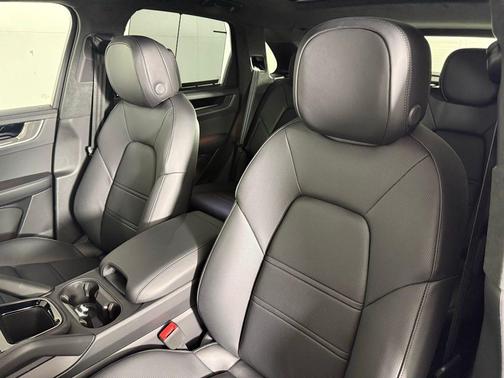 2025 Porsche Cayenne Turbo