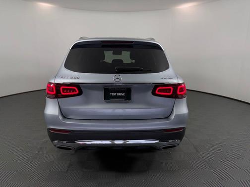 2022 Mercedes-Benz GLC 300 Base 4MATIC
