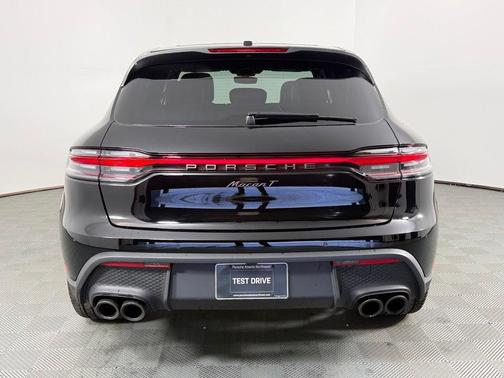 2025 Porsche Macan T