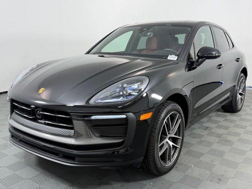 2025 Porsche Macan T
