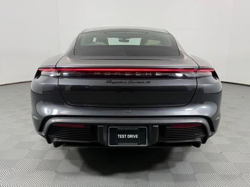 2020 Porsche Taycan Turbo S