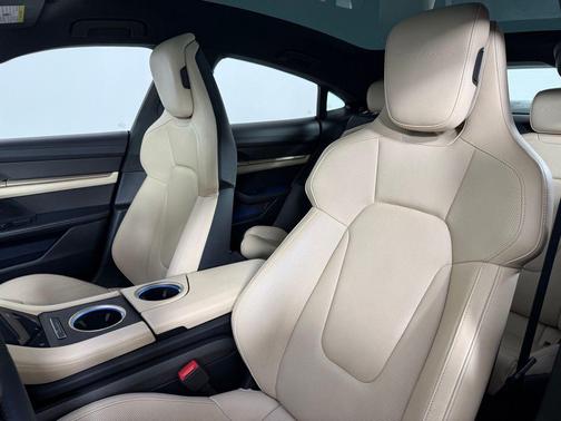 2020 Porsche Taycan Turbo S