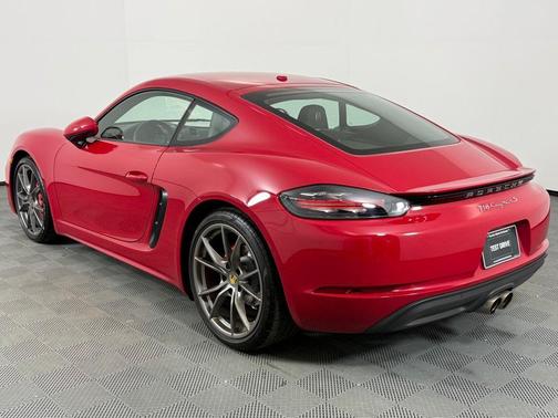 2024 Porsche 718 Cayman S