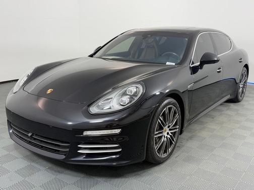 2015 Porsche Panamera 4S Executive