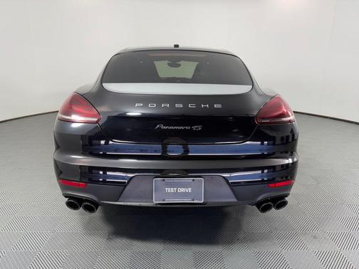 2015 Porsche Panamera 4S Executive