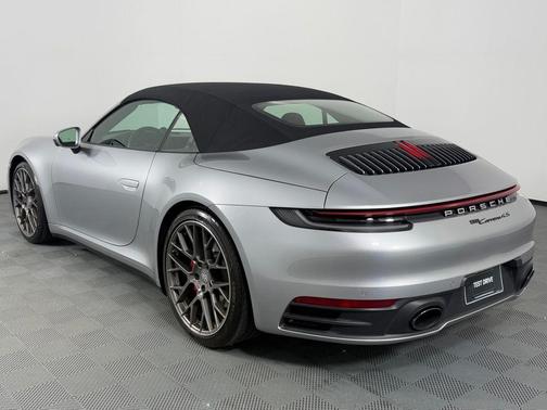 2020 Porsche 911 Carrera 4S