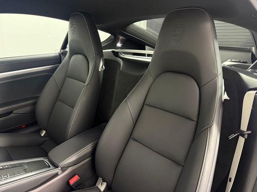 2024 Porsche 718 Cayman Style Edition