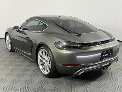 2024 Porsche 718 Cayman Style Edition