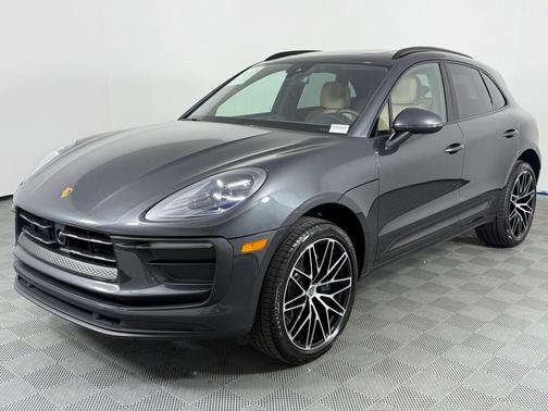 2025 Porsche Macan Base