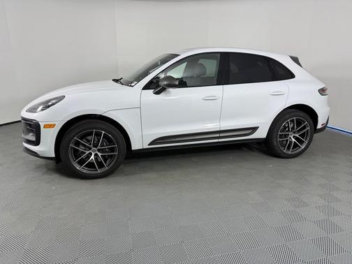 2025 Porsche Macan T