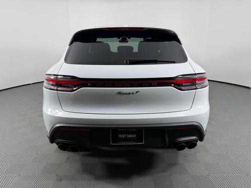 2025 Porsche Macan T