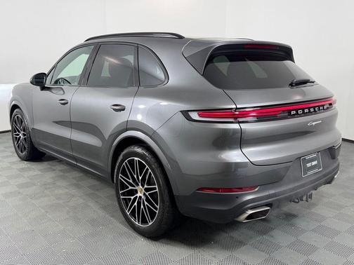 2024 Porsche Cayenne Base