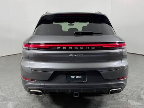 2024 Porsche Cayenne Base