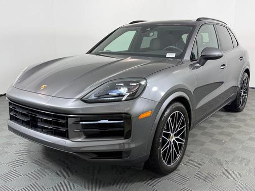 2024 Porsche Cayenne Base